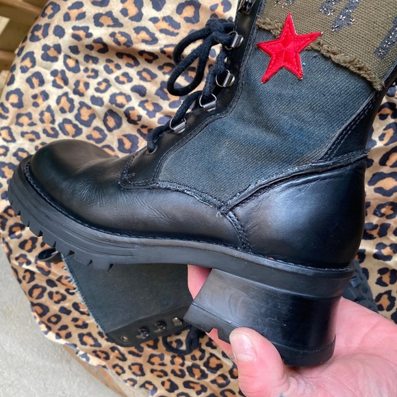 VINTAGE Steve Madden Helmet 1990s Platform Combat Boot Sz 8 - Picture 8 of 12